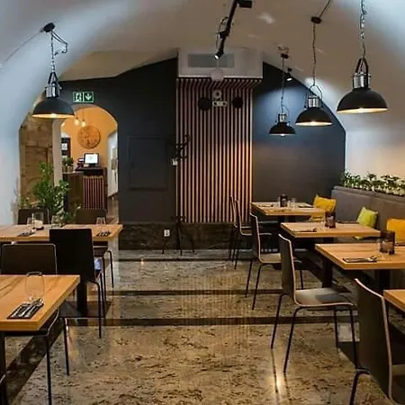 Discover - 3 Rakowicka St - Amazing Loft Near Main Station - Netflix Cracovie